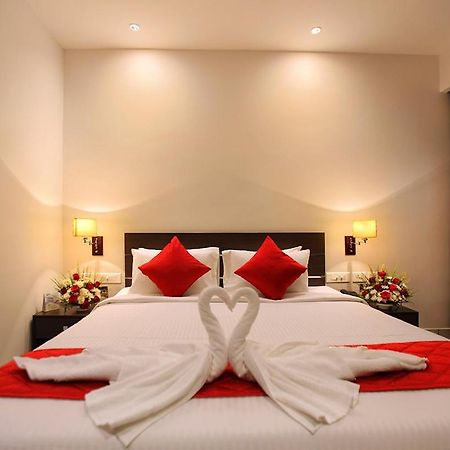 Hotel San Kollam Exterior photo