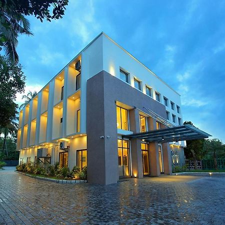 Hotel San Kollam Exterior photo