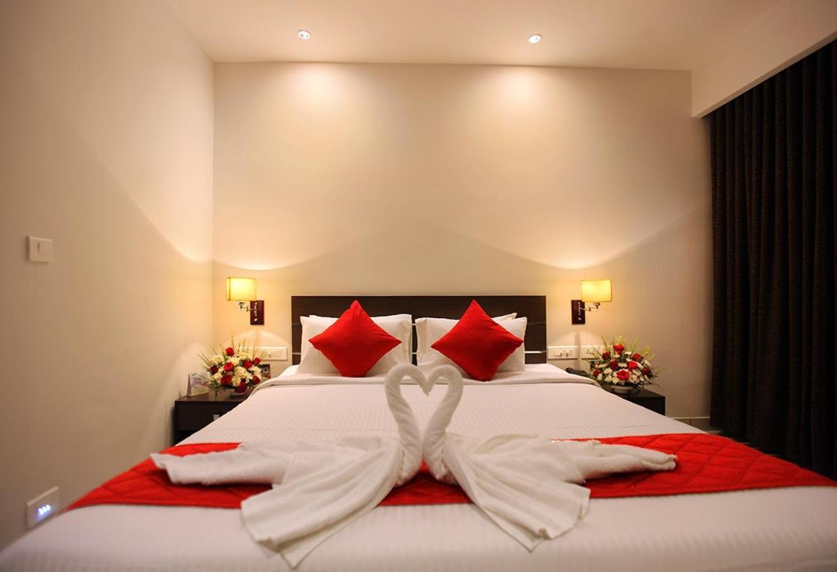 Hotel San Kollam Exterior photo